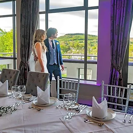 Bay Kenmare